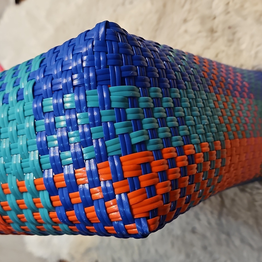 The Native Multicolor Woven Tote Bag Purse Handbag, Vibrant Colors‎ - Picture 6 of 12